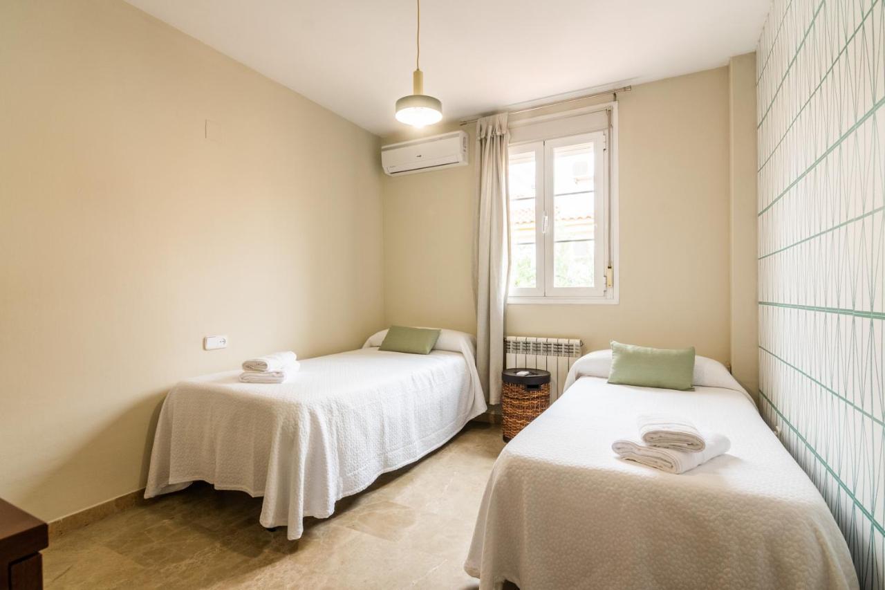 Tuguest Grisolia House - Free Parking Armilla Esterno foto